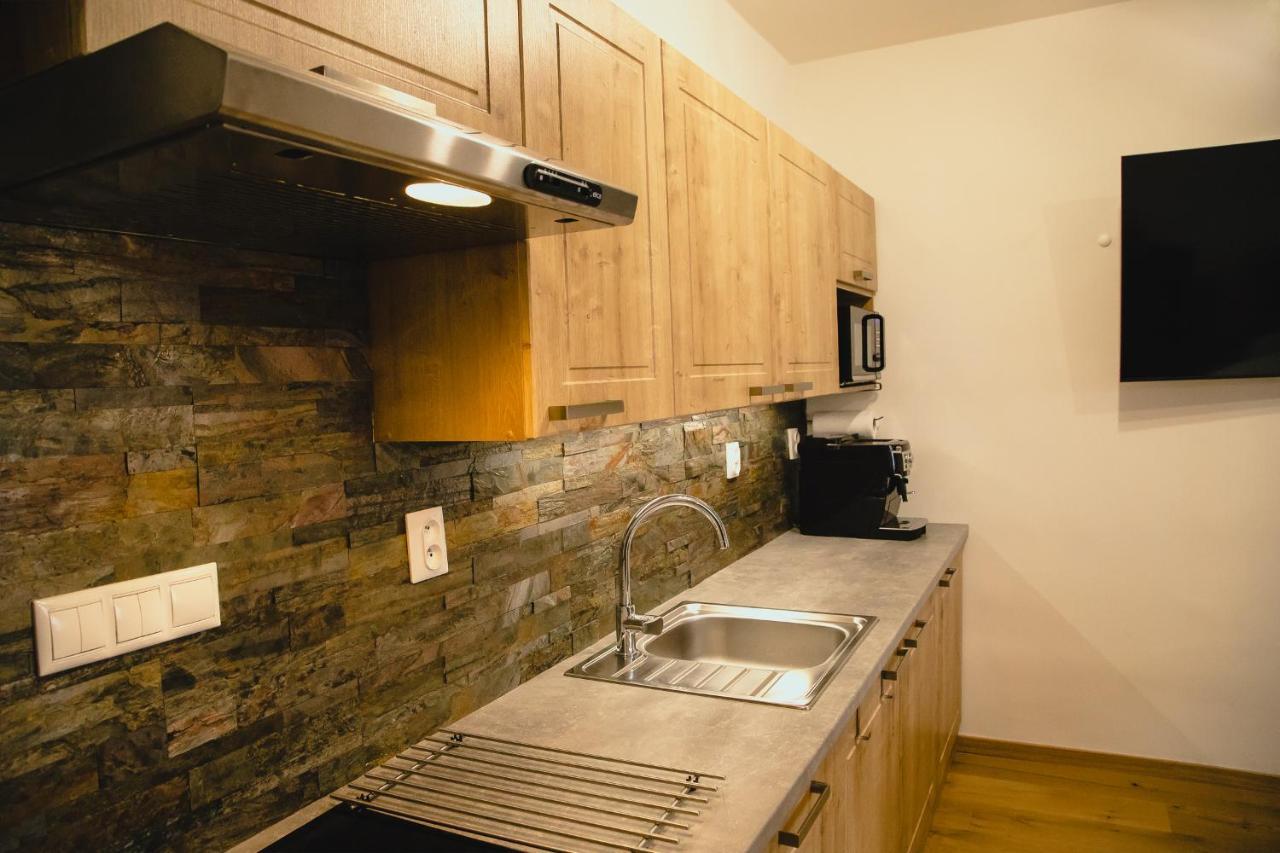 Apartman Rodinna Pohoda มีโต ป็อด จุมเบียรอม ภายนอก รูปภาพ